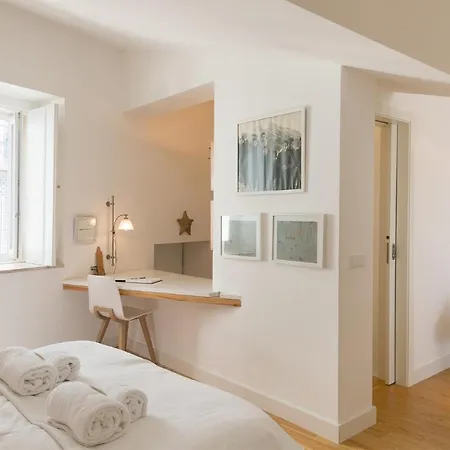 Charming And Unique City Centre Apartment 43 By Lisbonne Collection Apartament
